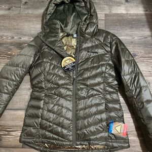 Columbia Women's Forest Green Quilted Puffer Jacket